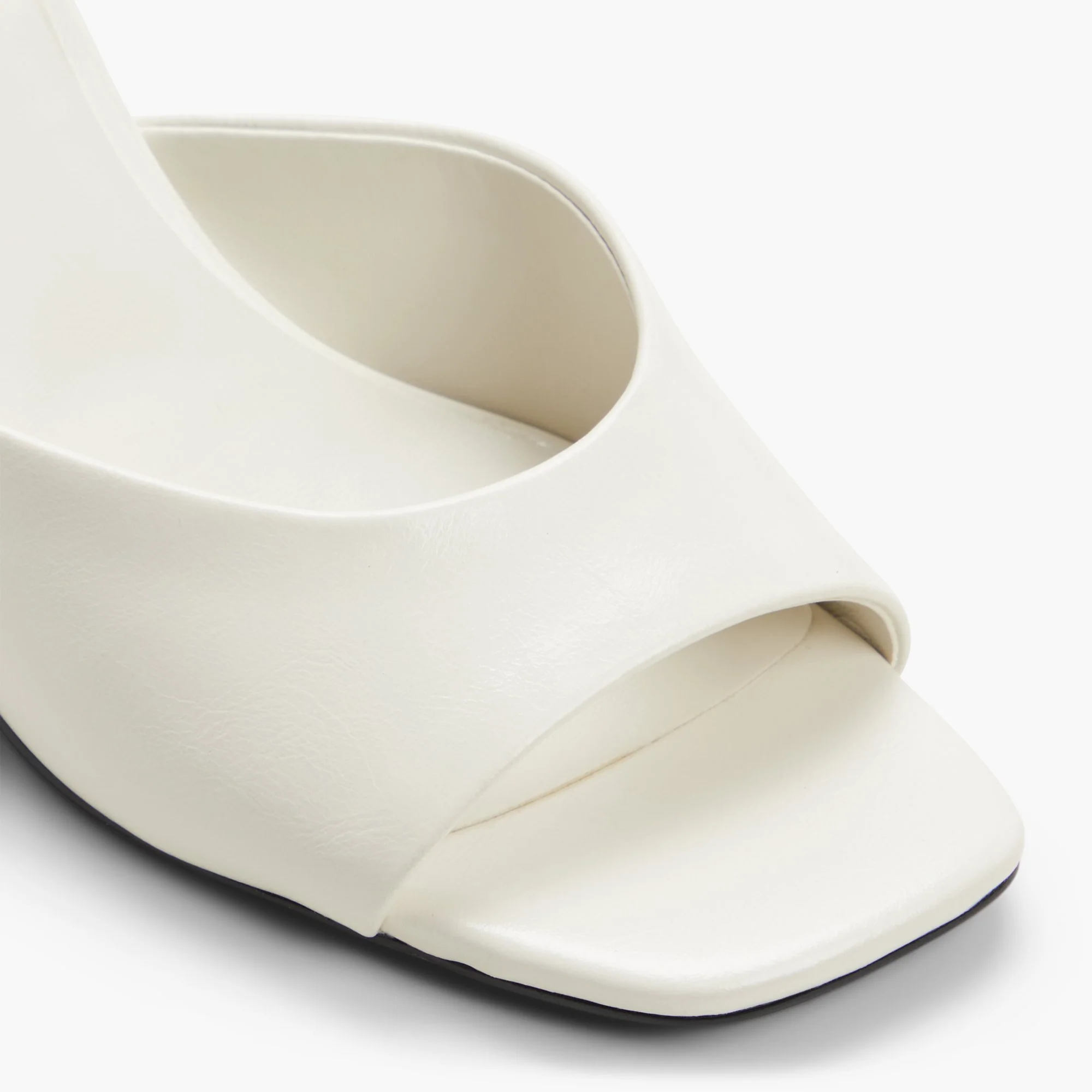 Anneli - Image 5